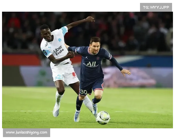 巴黎圣日耳曼与马赛的激烈对抗:法甲赛场的宿敌之争与荣耀之战 巴黎圣日耳曼与马赛的激烈对抗:法甲赛场的宿敌之争与荣耀之战